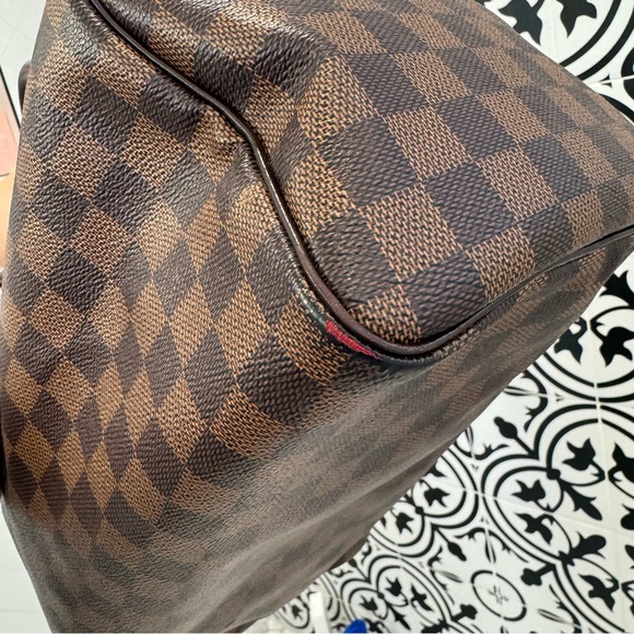Speedy 30 Damier Ebene USED and in EUC Comes With Dust Bag - Picture 16 of 16